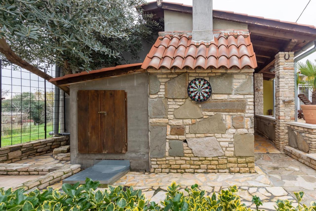 Holiday Home Bukovac Пула Екстер'єр фото