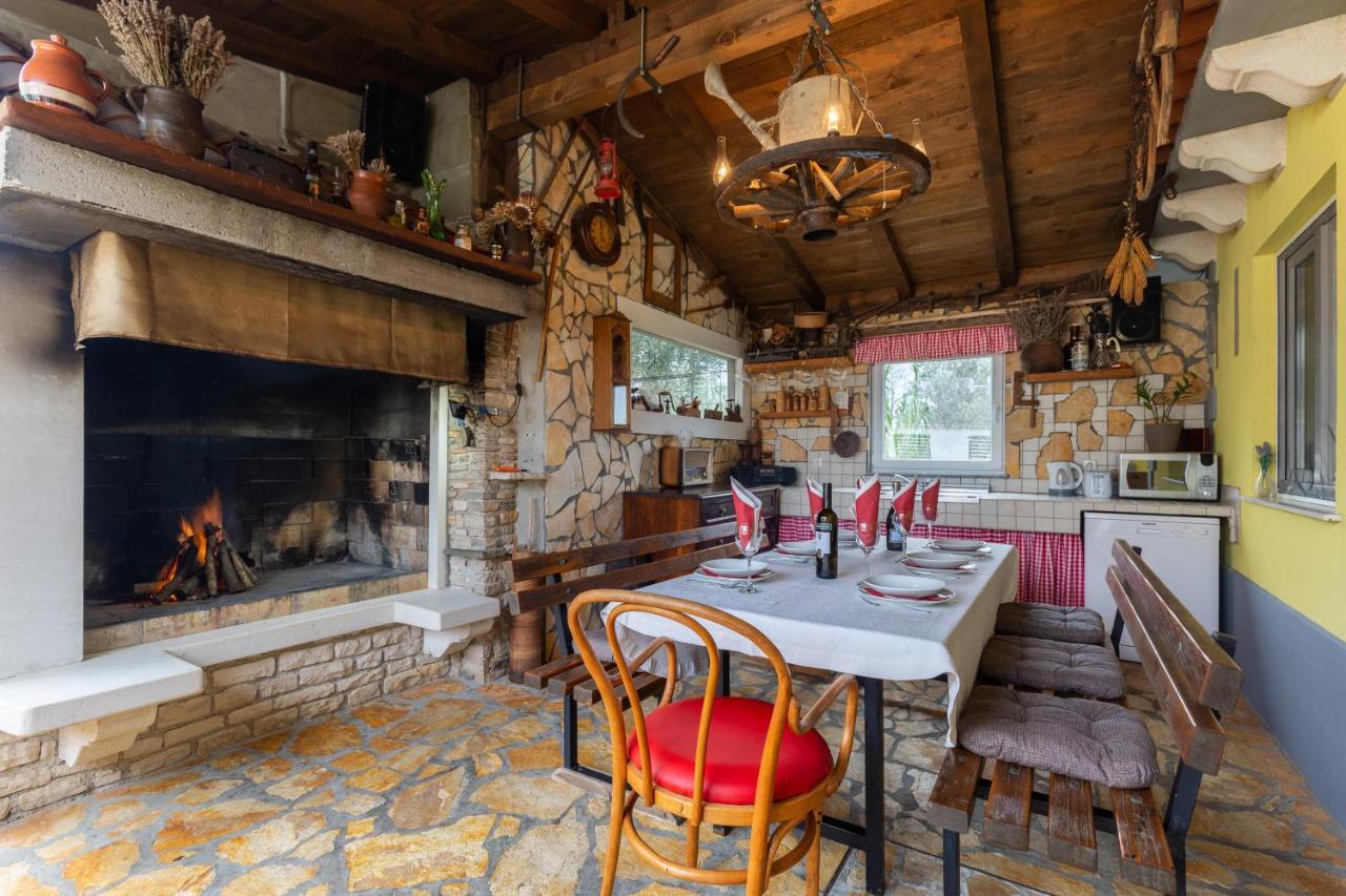 Holiday Home Bukovac Пула Екстер'єр фото