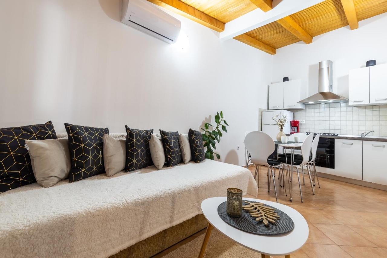 Holiday Home Bukovac Пула Екстер'єр фото